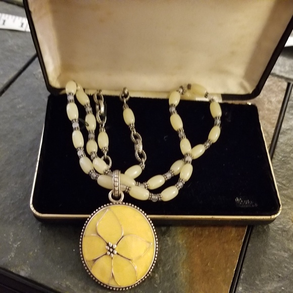 COPY - COPY - COPY - 2 in 1 Mother of Pearl Stunn… - Picture 2 of 8